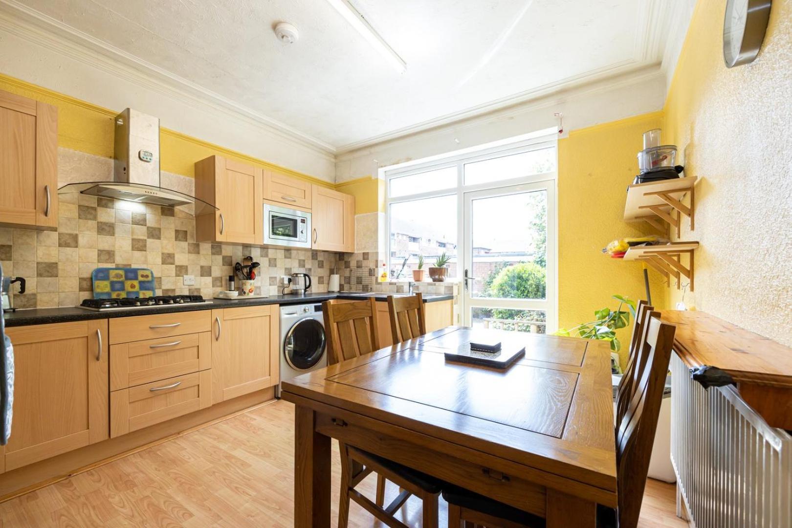 Guestready - Enchanting Life In Gorse Hill 맨체스터 외부 사진